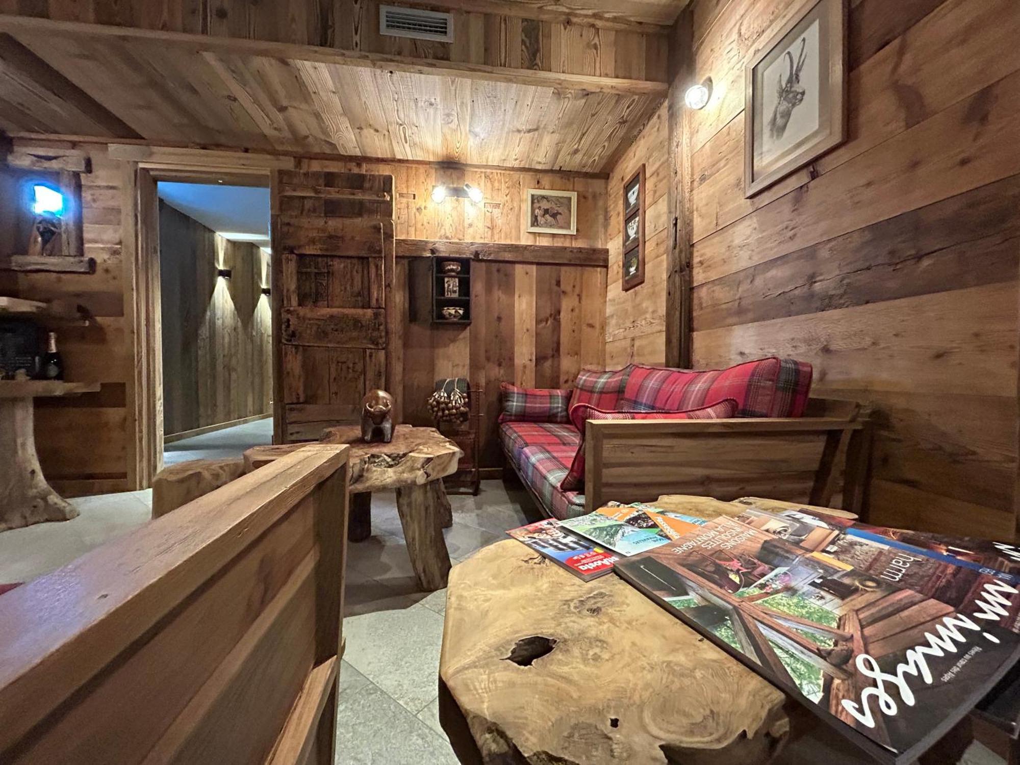 Le Camere dell'Hostellerie Affittacamere Cogne Esterno foto