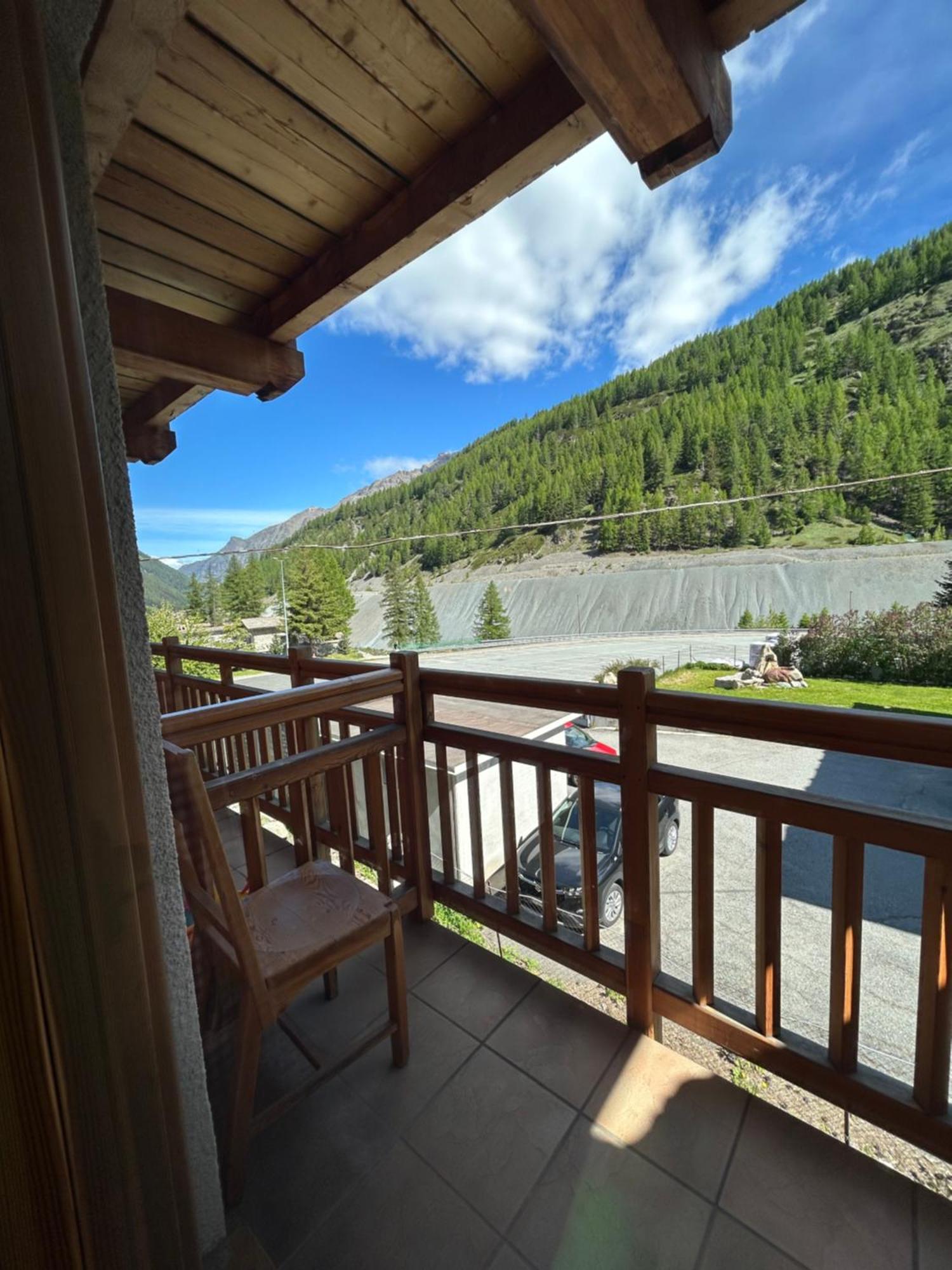 Le Camere dell'Hostellerie Affittacamere Cogne Esterno foto